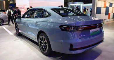 This China-Only Volkswagen Passat Hybrid Boasts Nearly 100 Miles of Electric Range