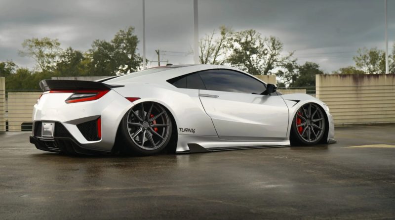 You Can’t Buy a New Acura NSX Anymore—But This 956-Mile One Is for Sale