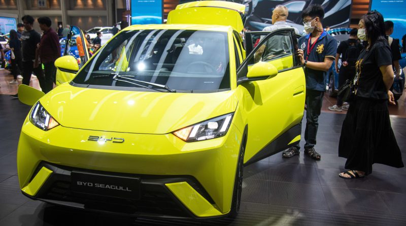 Canada PM Strikes Deal to Dramtically Lower Chinese EV Tariffs