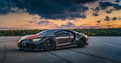 Fastest Koenigsegg vs. Fastest Bugatti Shows Speed Isn’t Just About Power