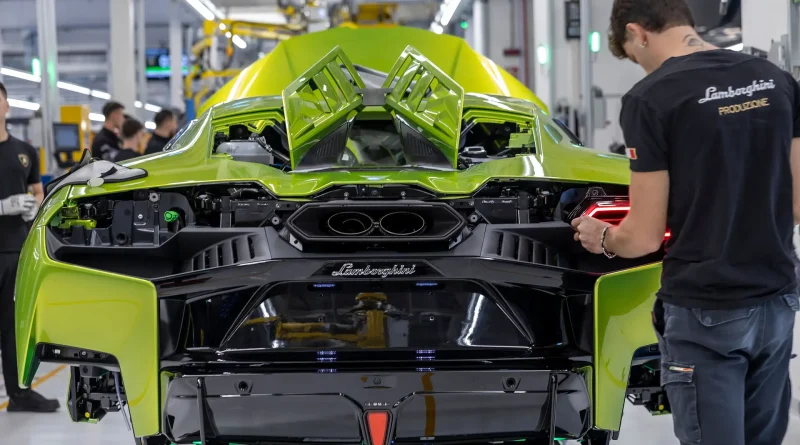 Inside the lavish life of a Lamborghini customer