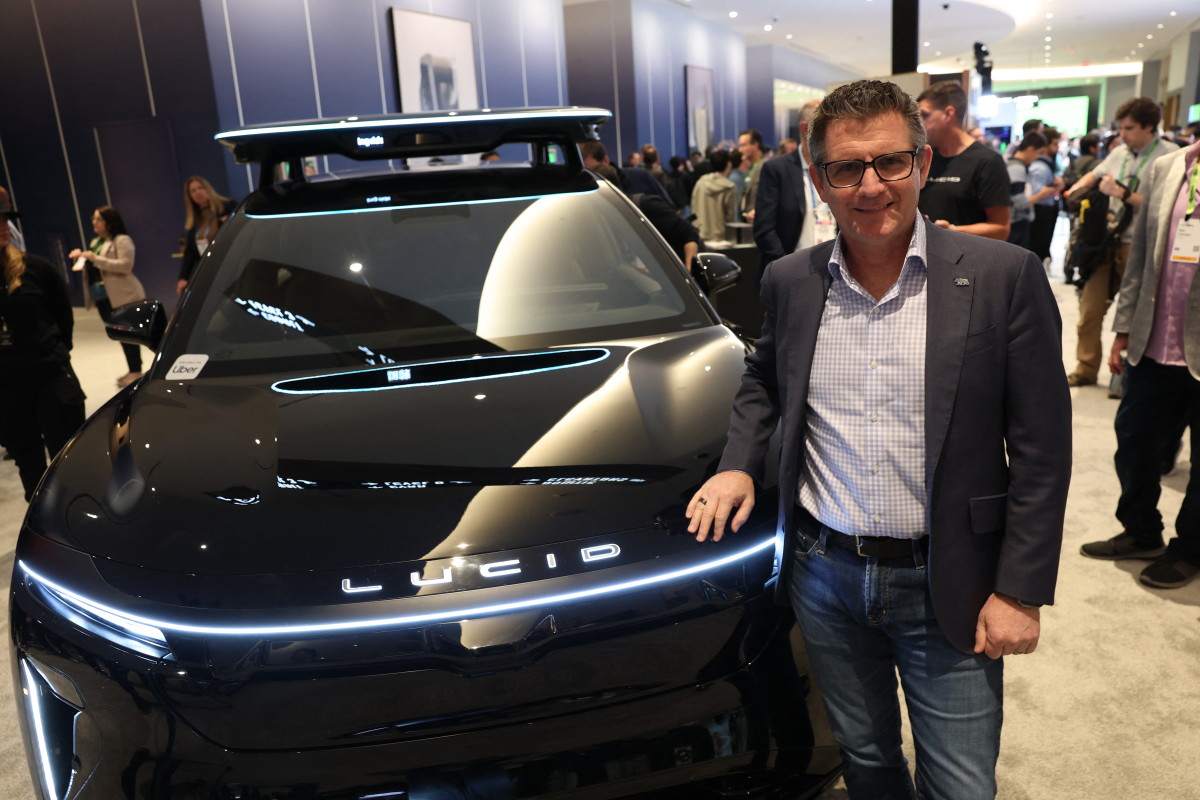 Lucid CEO Says Automakers Are Marketing EVs the Wrong Way