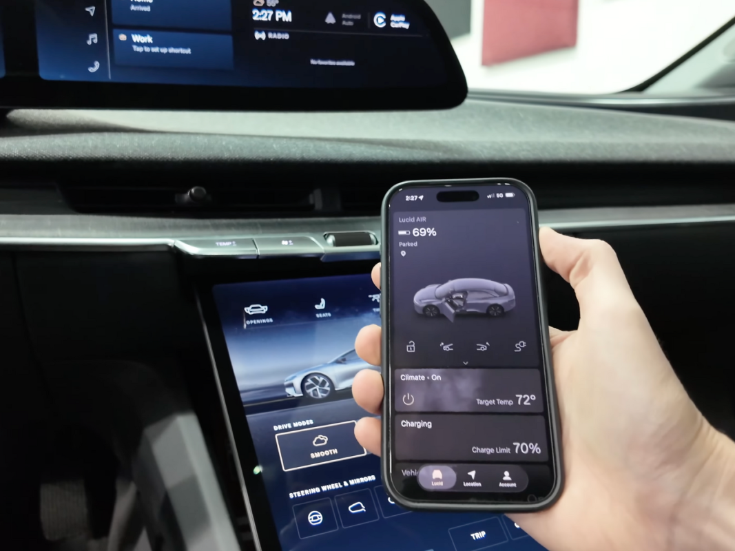 Lucid Responds to Scathing Air Criticism in the Best Way Possible