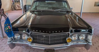 Pick of the Day: 1969 Lincoln Continental Limousine