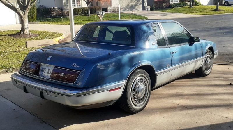Pick of the Day: 1992 Buick Riviera