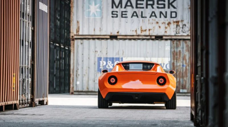 This Lightweight Electric Roadster Is Going on Sale in Europe With No Screens and 429 HP